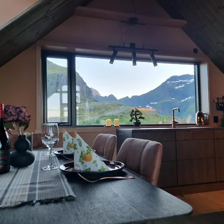Holiday home The High End Of Lofoten- With Sauna
