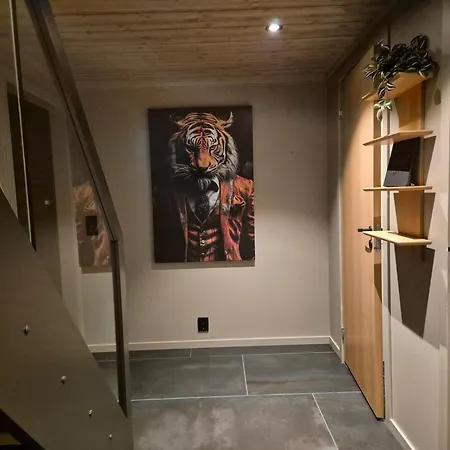 Nyaraló The High End Of Lofoten- With Sauna *