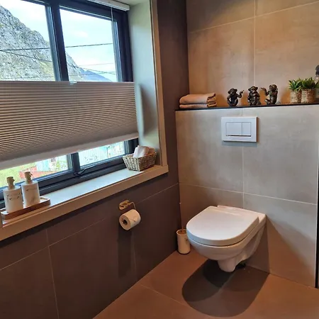 The High End Of Lofoten- With Sauna Nyaraló