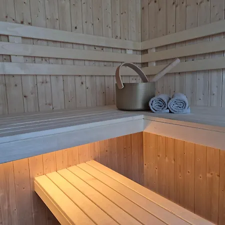 The High End Of Lofoten- With Sauna Nyaraló Moskenes