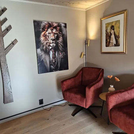 Nyaraló The High End Of Lofoten- With Sauna