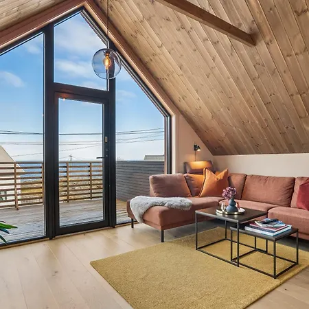 The High End Of Lofoten- With Sauna 펜션 모스케네스