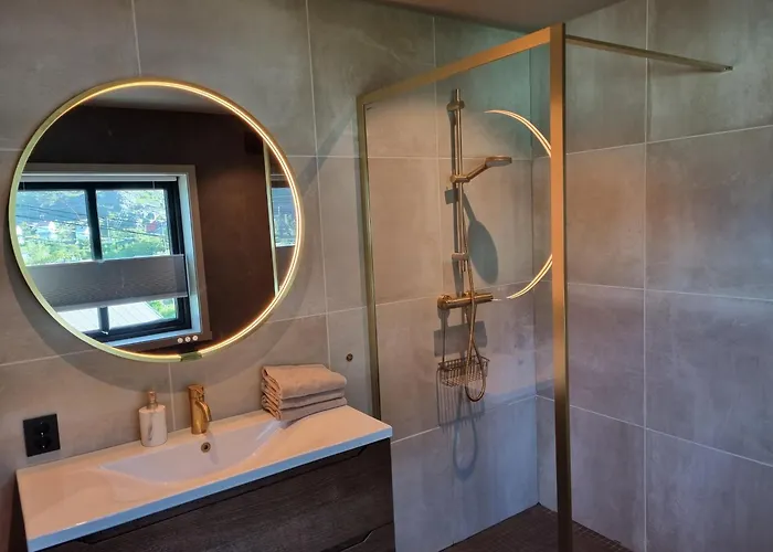 The High End Of Lofoten- With Sauna Hébergement de vacances