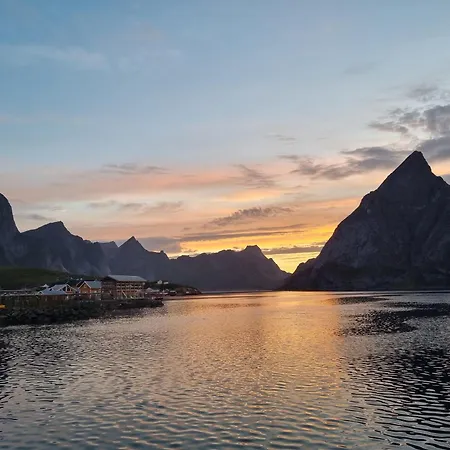 Nyaraló The High End Of Lofoten- With Sauna Moskenes